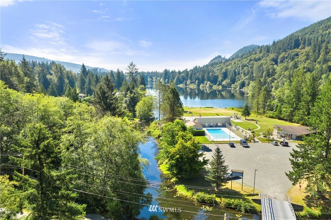 Sold 3070 Glenhaven Drive, Sedro Woolley, WA 98284 2 Beds / 1 Full